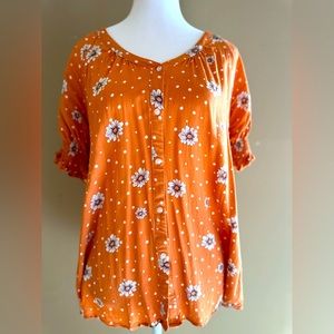 Beautiful top from Stitch Fix. Small.